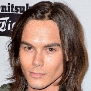 Tyler Blackburn, 39 (電視演員)