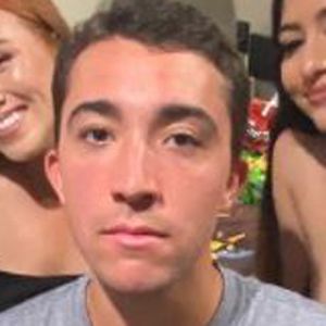 Tyler Oliveira, 25 (Star di YouTube)