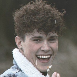 Tyler Schrage, 26 (Estrella de TikTok)