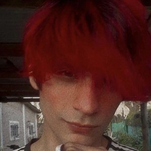 unXavi, 25 (TikTok Star)