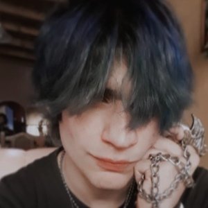 unXavi, 25 (TikTok明星)