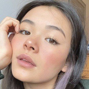 Ur Mom Ashley, 26 (Star di YouTube)