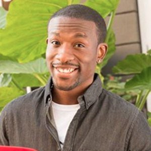 UrAvgConsumer, 35 (YouTube Star)