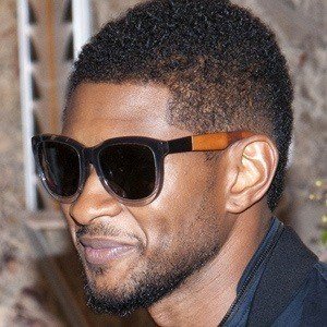 Usher, 47 (R&B Zanger)