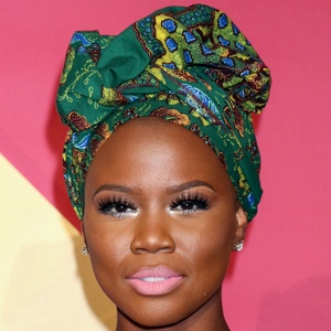 V Bozeman, 37 (R＆B歌手)