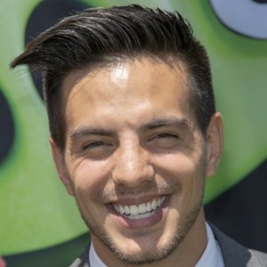 Vadhir Derbez, 33 (Ator de TV)