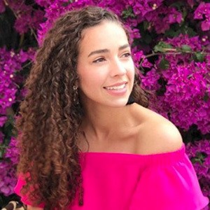 Vale Chavero, 35 (YouTube Star)