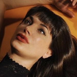 Vale Degenaro, 46 (Instagram Star)