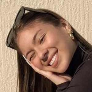 Valentina Canas, 26 (TikTok明星)