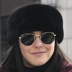 Valentina Hazouri, 22 (电视女演员)