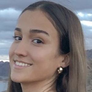 Valentina Tellado, 21 (舞蹈家)