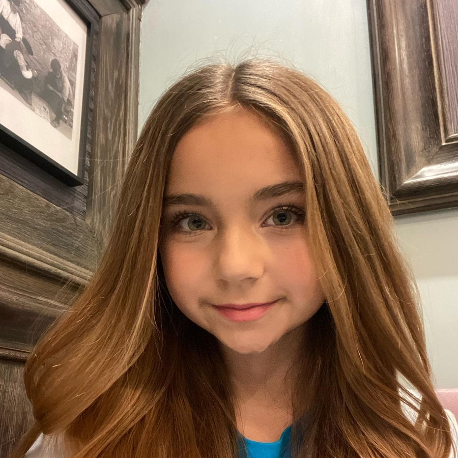 Valentina Tronel, 16 (Pop Singer)