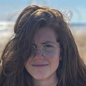 Valeria Bonilla, 21 (TikTok Star)