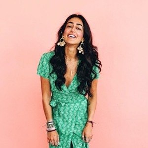 Valeria Hinojosa, 37 (Blogger)