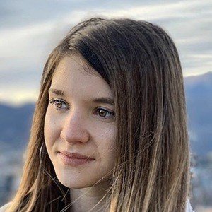 Valeria Vedovatti, 22 (YouTube Star)