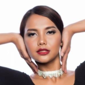 Valerie Krasnadewi, 32 (Model)