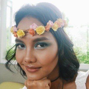 Valerie Krasnadewi, 33 (Model)