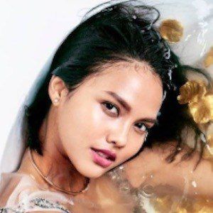 Valerie Krasnadewi, 33 (Model)