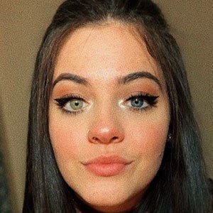 Valerie Le Pelch, 24 (TikTok Star)