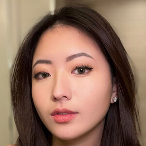 Valerie Pola, 22 (TikTok Star)