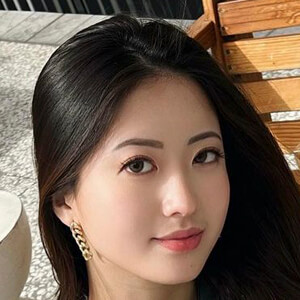 Valerie Pola, 22 (TikTok Star)