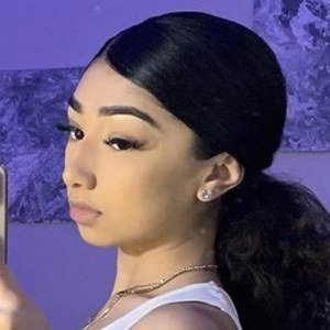 Valery Lopez image 2