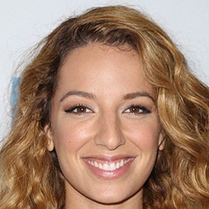 Vanessa Lengies, 40 (TV Actress)