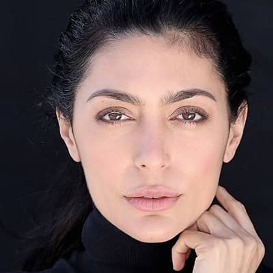 Vanessa Lyon image 3