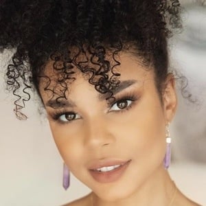 Vanessa Somuayina, 29 (YouTube Star)