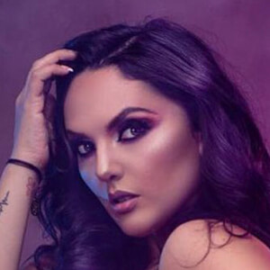 Vania Manzano image 4