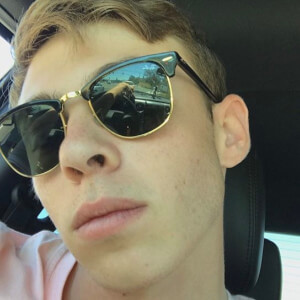 Vaughn Sammartino, 25 (TikTok明星)