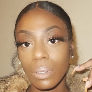 Vee Brown image 8