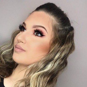 Veljic Vanja, 25 (YouTube Star)