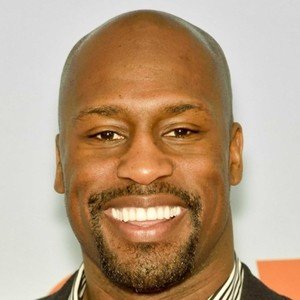 Vernon Davis image 4