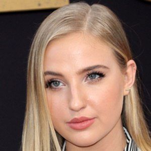 Veronica Dunne image 7