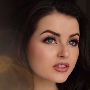 Veronica LaVery, 34 (模特)