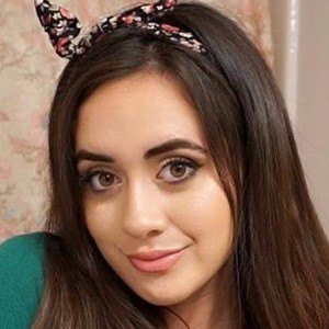 Veronica Rose image 4