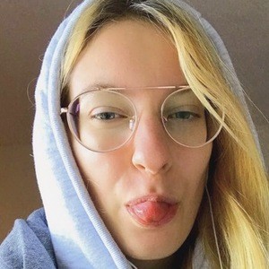 Veronique Van Dijk, 25 (TikTok Star)