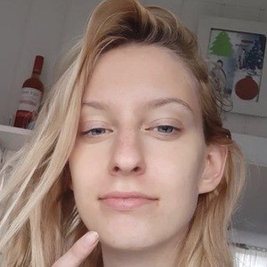 Veronique Van Dijk, 25 (TikTok Star)