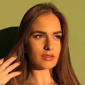 Veronnica Lynn, 29 (Estrella de Instagram)