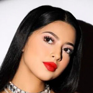 Vianey Renteria, 25 (TikTok Star)