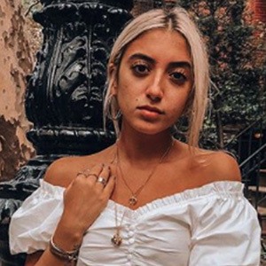 Victoria Alario, 30 (Reality Star)