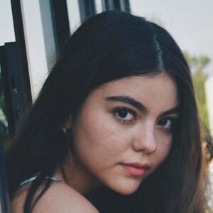 Victoria Carolina image 4