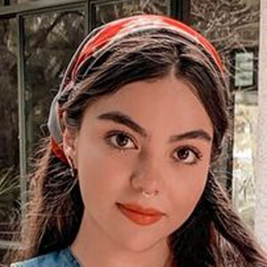 Victoria Carolina image 5