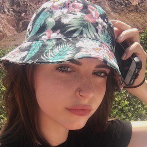 Victoria Roman, 26 (Star di YouTube)