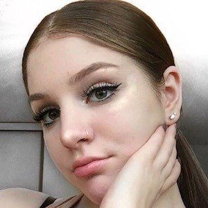 Victoria Samson, 24 (YouTube明星)