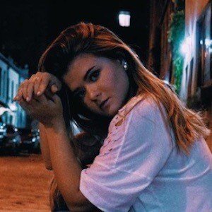 Victoria Skie, 26 (Estrella de YouTube)