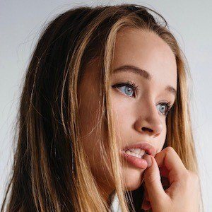 Vienna Kendall, 27 (模特)