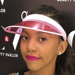 Vika Dgómez, 19 (TikTok Star)