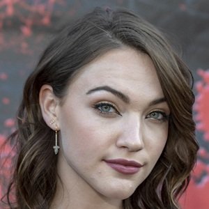 Violett Beane image 5